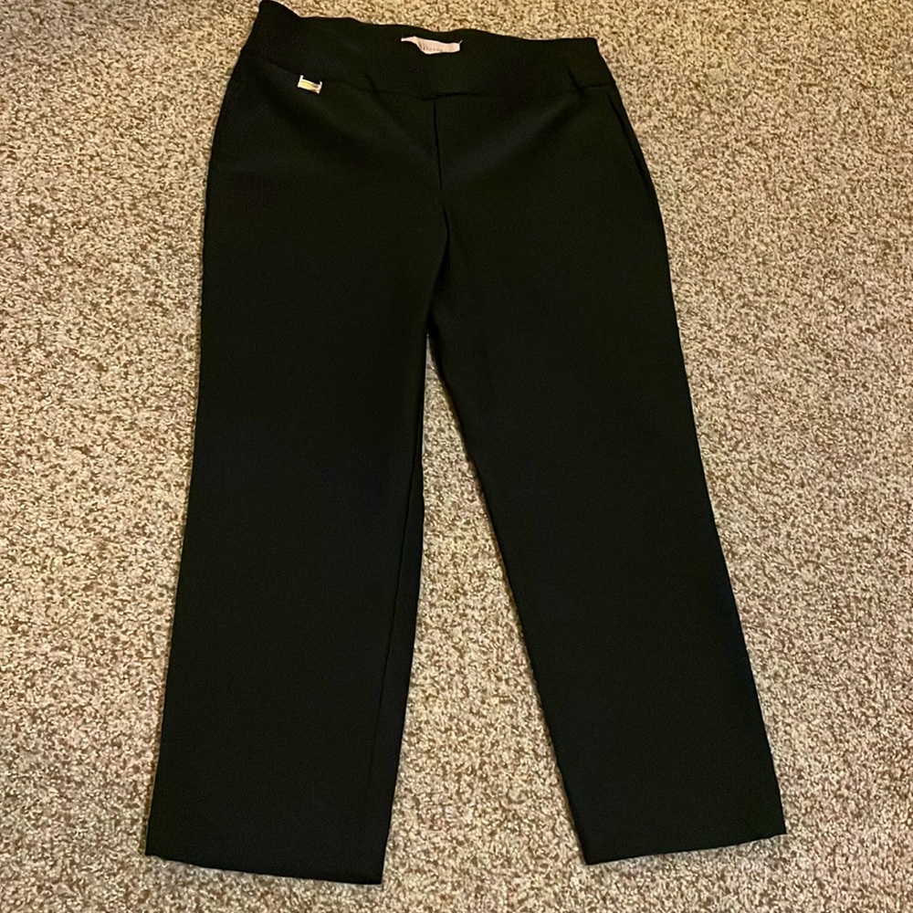 Philosophy women’s black ankle cropped pants ,N WOT